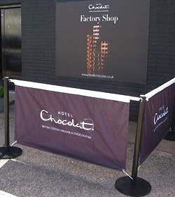 heavy-duty-cafe-windbreak