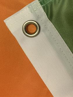 flag_eyelets