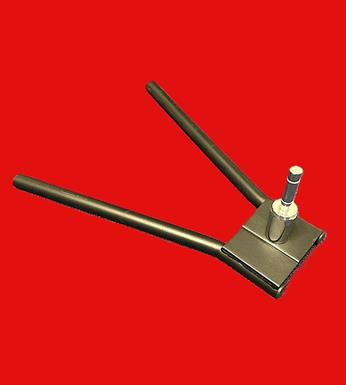 feather flag drive on base