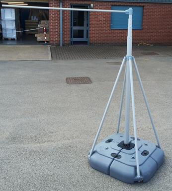 telescopic-water-base-flag-pole