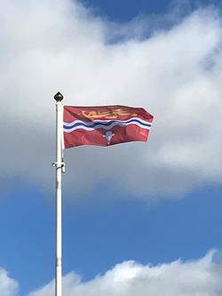 herefordshire flag flying from a flagpole
